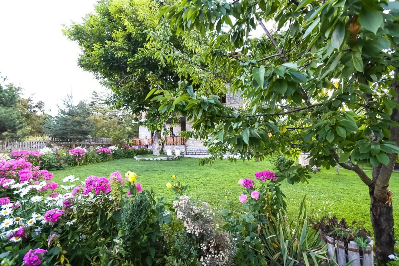 Bujtina Shkodrani Voskopojë Exterior foto