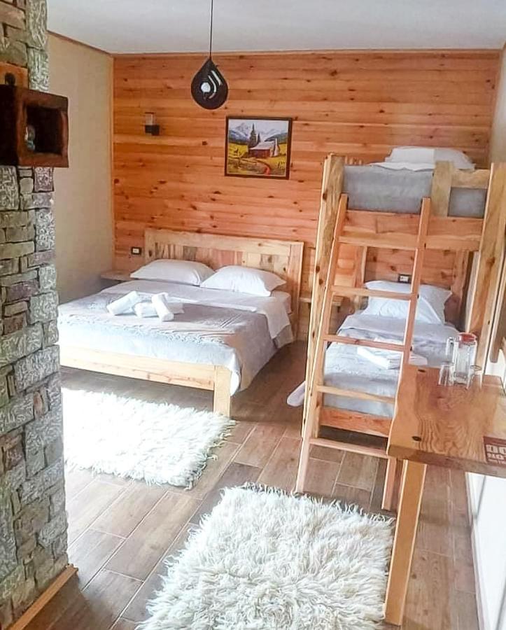Bujtina Shkodrani Voskopojë Exterior foto